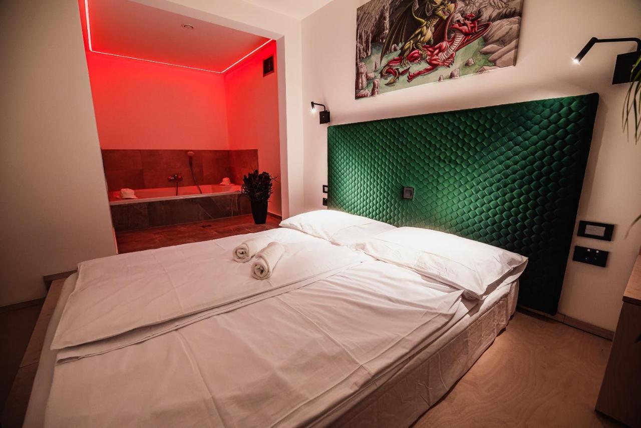 Dragons Dream Hostel Ljubljana Dış mekan fotoğraf